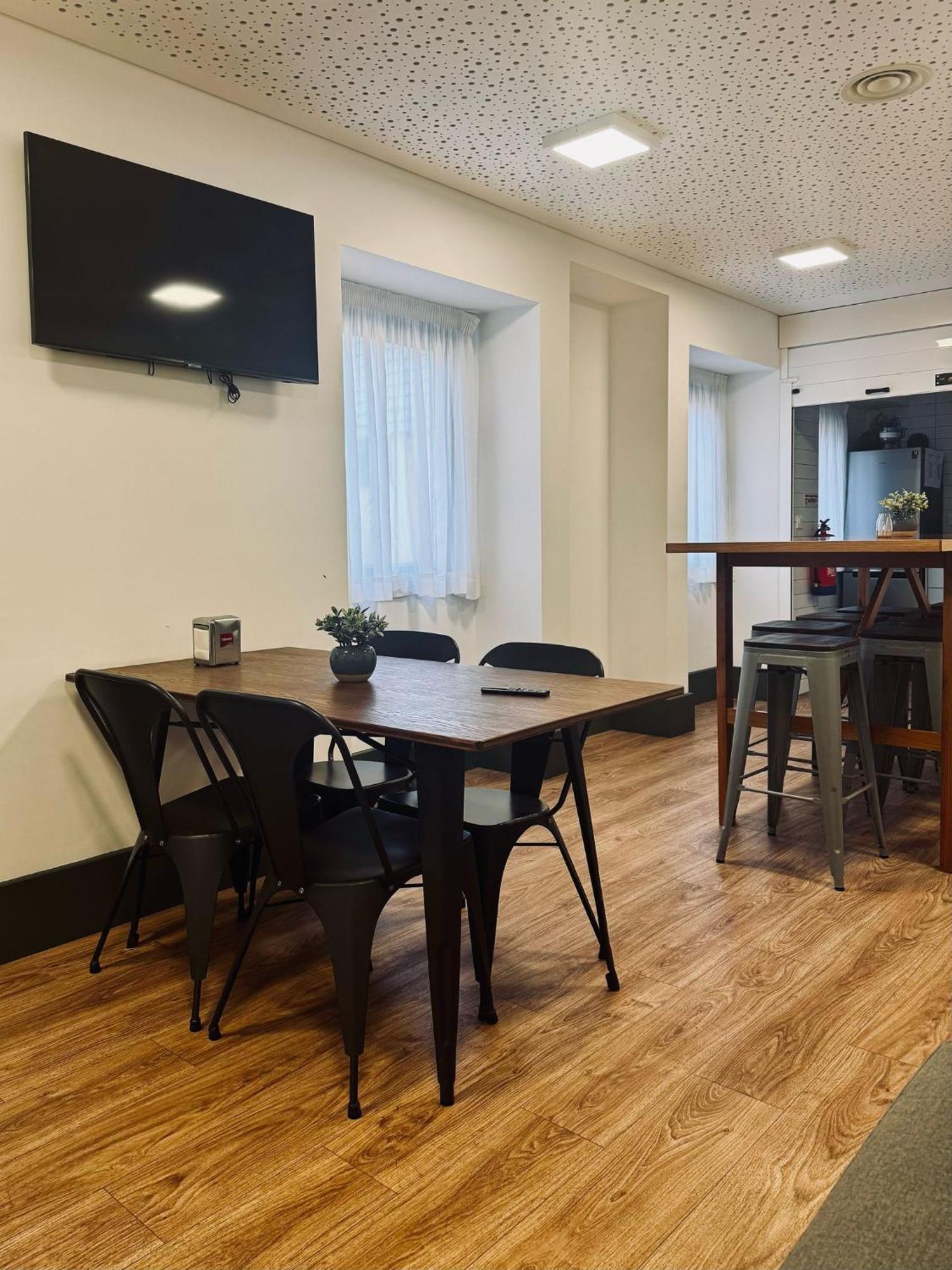 Alianca Cafe & Hostel 英雄港 外观 照片